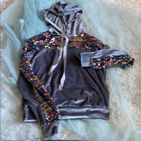 Rainbow sequins grey velvet jumpsuit - Picture 2 of 5